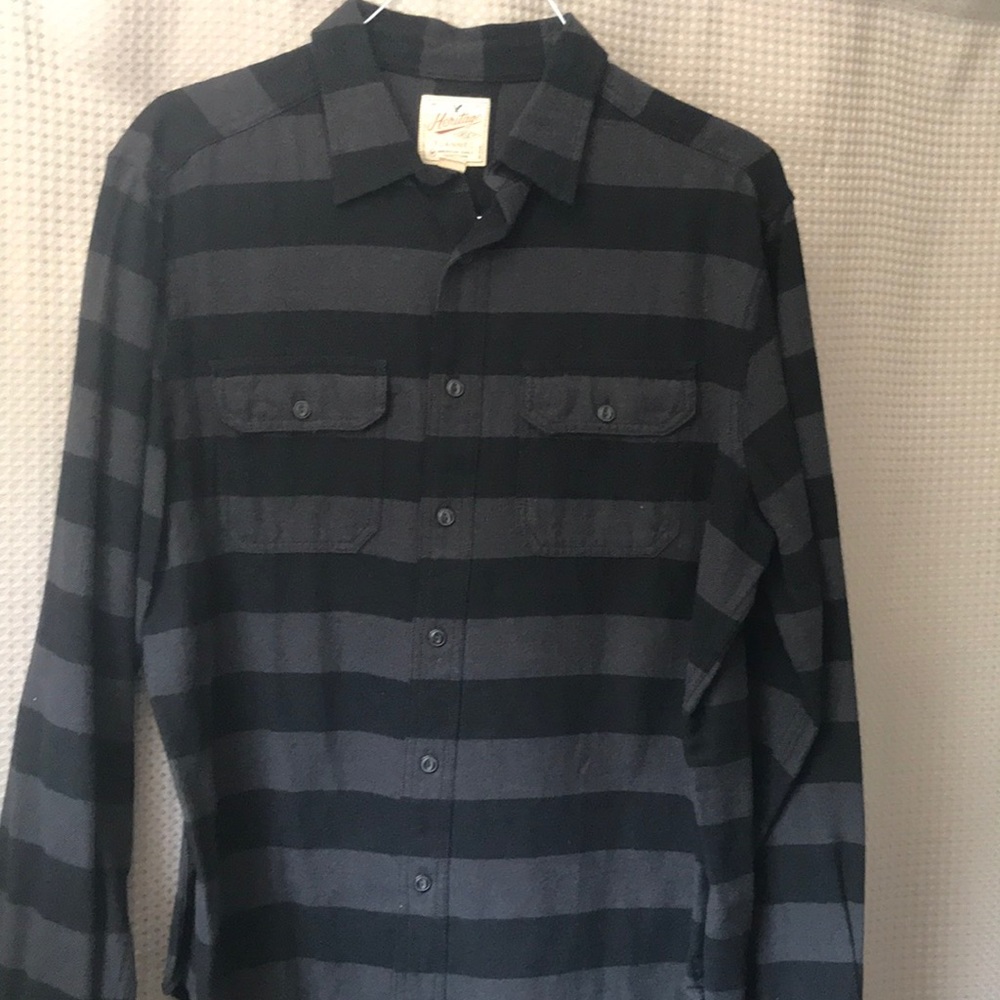 Large Ae black and gray button down